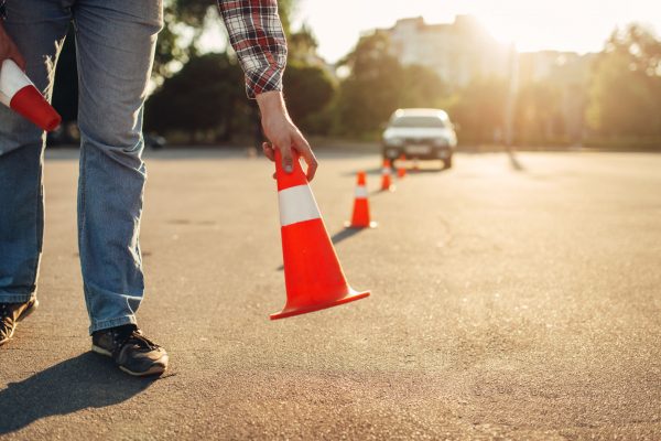 Rinnovo della patente: caos normativo e costi, un incubo per i pazienti