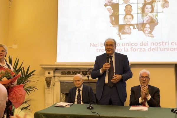 Sul palco Marinelli - Cecchi - Pelini