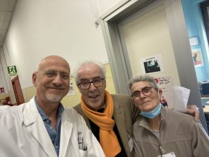 Paola e Valerio, volontari AIcarm, con Prof. Olivotto