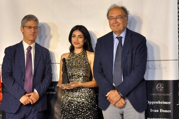Premiazione dell'attrice Giorgia Fiori, socia AICARM